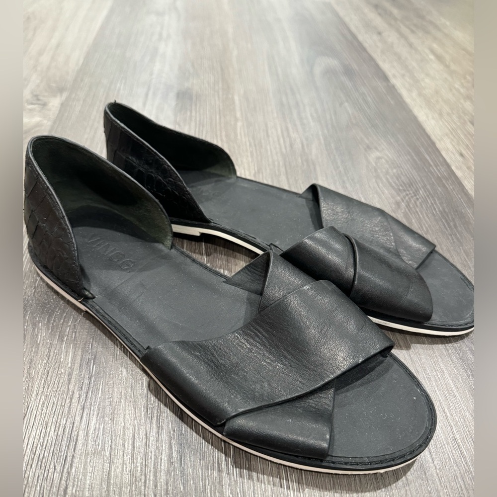 Vince sandals